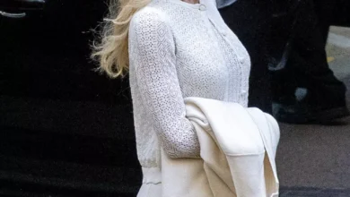 Photo of Образ дня: Николь Кидман в полностью свтелом аутфите на улицах Нью-Йорка