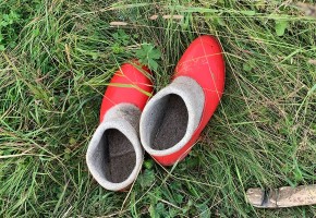 Photo of Основатель бренда валенок Андрей Попов рассказал о сотрудничестве с советскими производствами