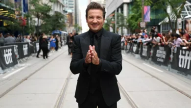 Photo of Джереми Реннер ответил на обвинения бывшей девушки: «Она сама преследовала меня»