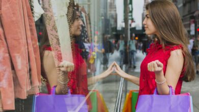 Photo of Броско, дорого, но надо брать: какая неведомая сила движет нами во время шопинга