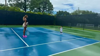 Photo of Младшая дочь Серены Уильямс пошла по стопам мамы и вышла на корт