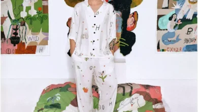 Photo of От текстиля в тропическом примитивизме до мебели в стиле Древней Руси: интерьерный дайджест HELLO!