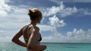 Photo of Саша Бортич продемонстрировала фигуру на отдыхе с возлюбленным