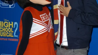 Photo of «Звучит ужасно»: в сети завирусилась запись с истинным вокалом Зака Эфрона