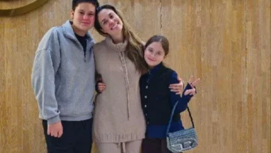 Photo of Агата Муцениеце показала выписку из роддома