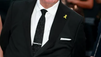 Photo of Отец Эми Уайнхаус подал в суд на ее подруг