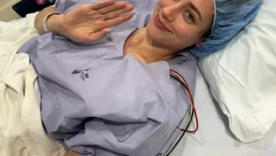 Photo of Лили Рейнхарт перенесла лапароскопию и рассказала об эндометриозе