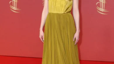 Photo of Образ дня: Аня Тейлор-Джой в золотистом платье на кинофестивале